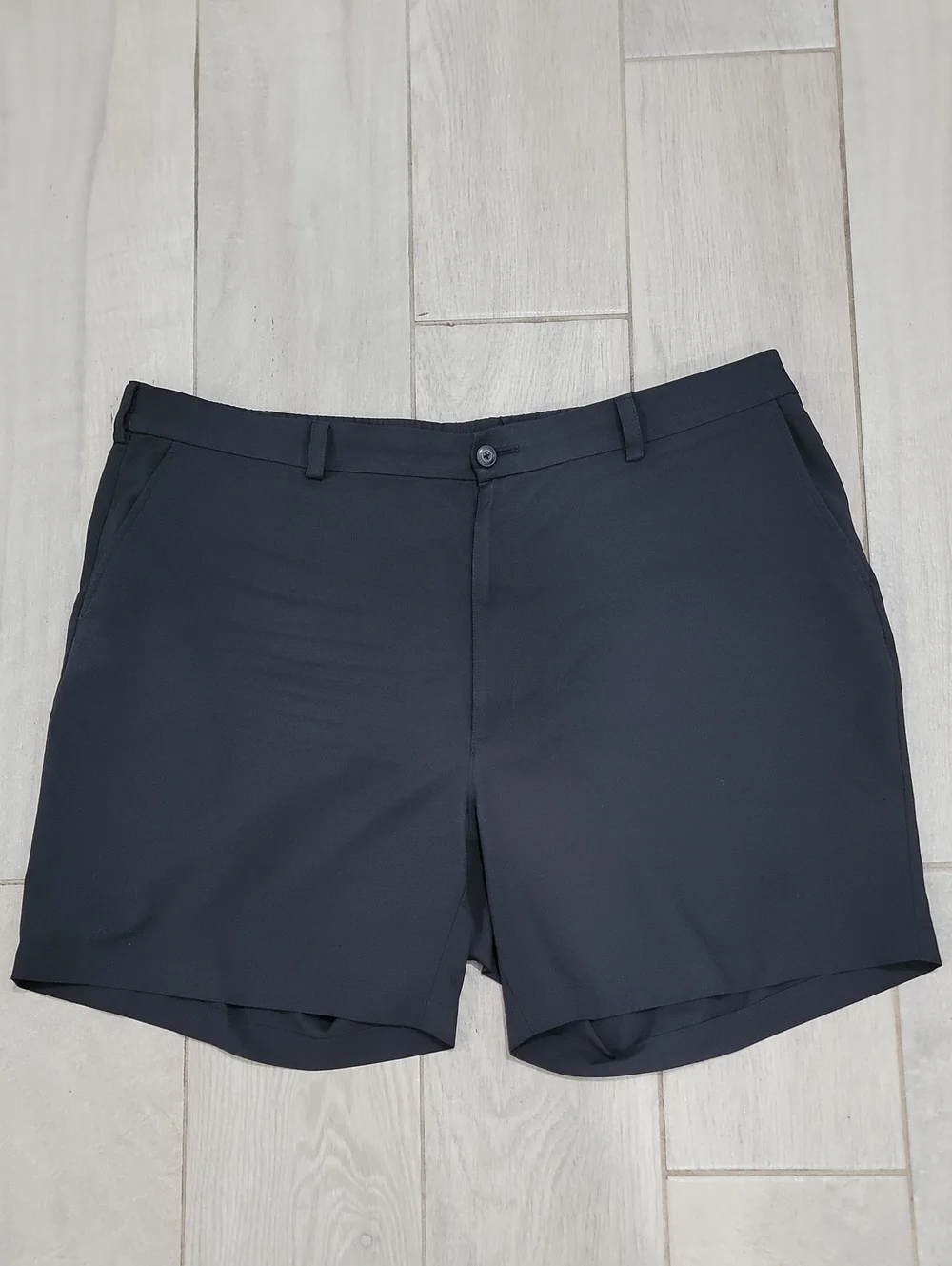 Roundtree & Yorke Performance Work Play Shorts with a stretchy waistband.